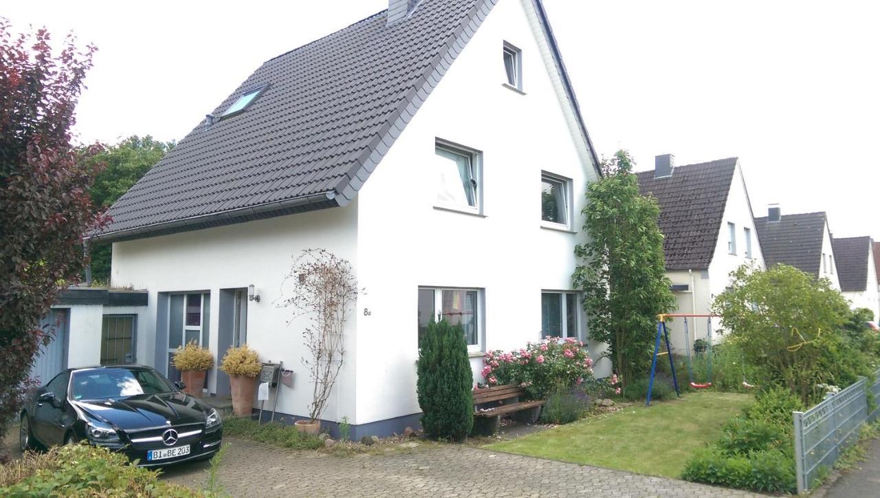 Geraeumiges Ferienhaus In Bad Salzuflen Mit Einfacher Ausstattung, Fuer Geschaeftsreisende, Gruppen Oder Familien Geeignet, 4 Schlafzimmer Luaran gambar